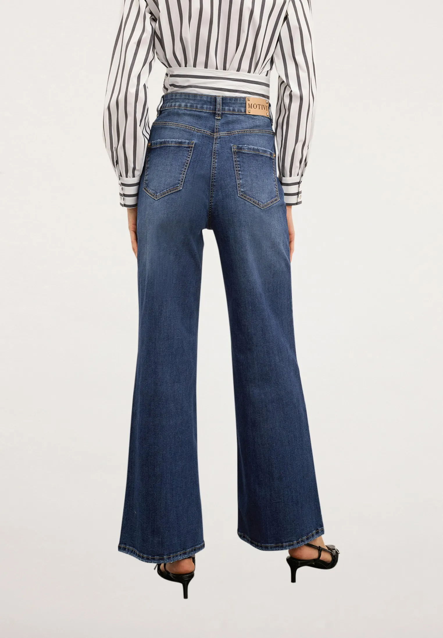 Jeans a zampa