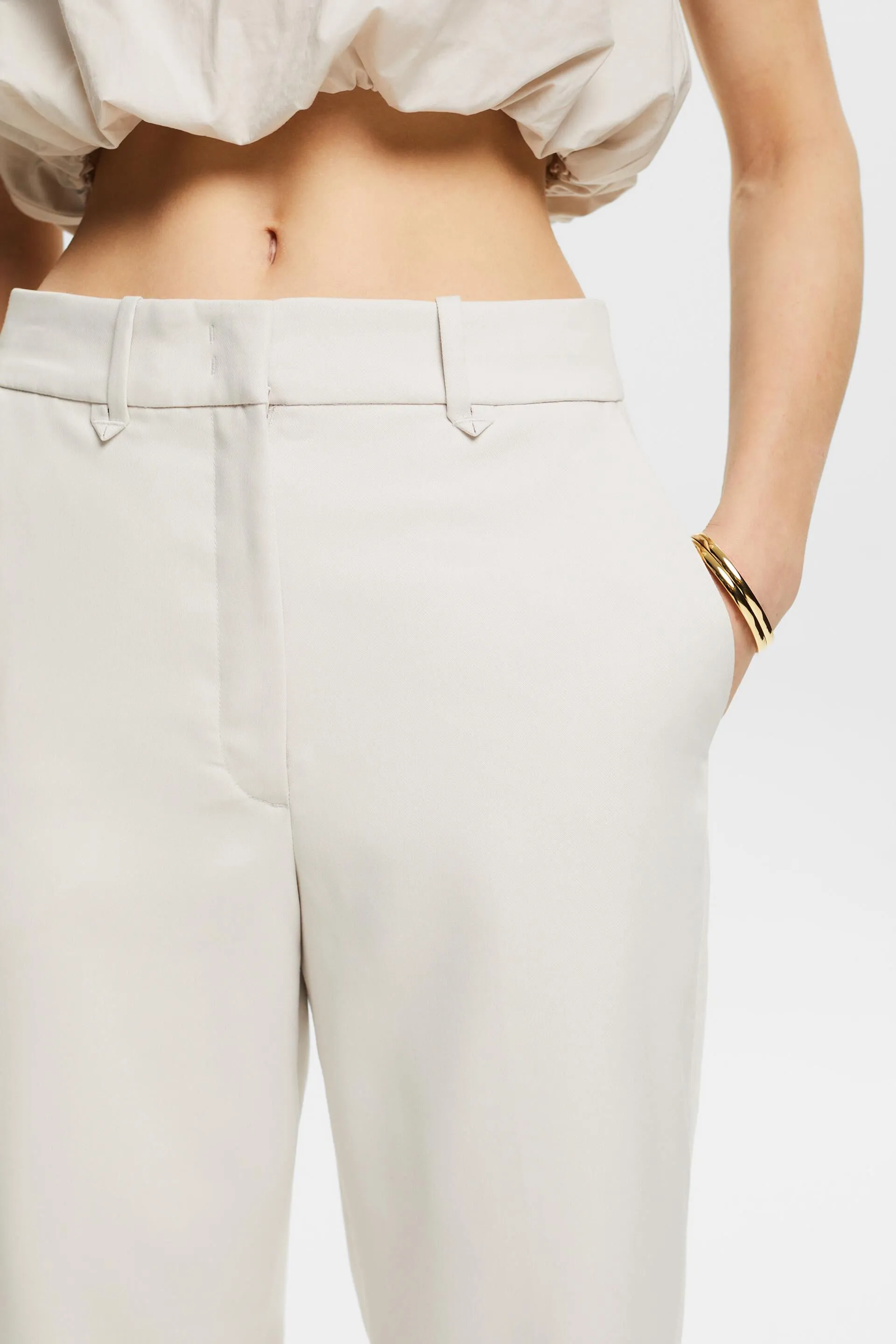Pantaloni chino a vita media
